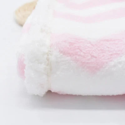 couverture bébé - Bébé Touriste - rose pliée