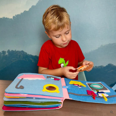 livre éducatif Montessori sortie