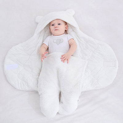 nid d'ange petit ourson blanc flanelle -sac de couchage bébé - gigoteuse